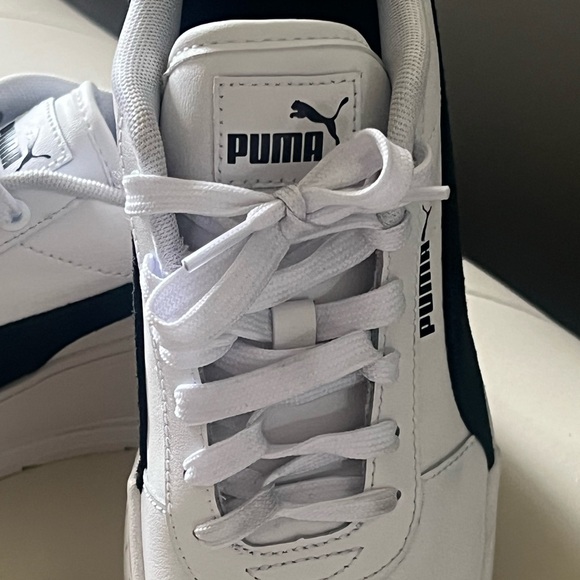 Puma White and Black Classic Sneakers with Leather Finish - Picture 5 of 11